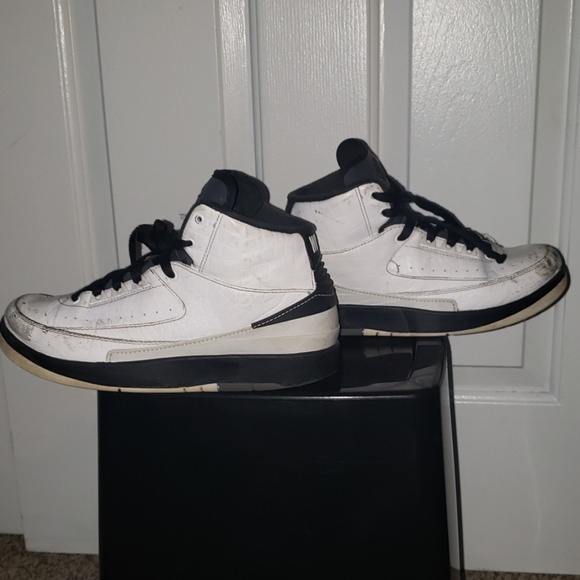 Retro Jordan 2 - Picture 7 of 8